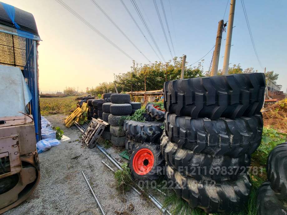 Daedong Round Baler 타이어필요하신분 가저가세요 