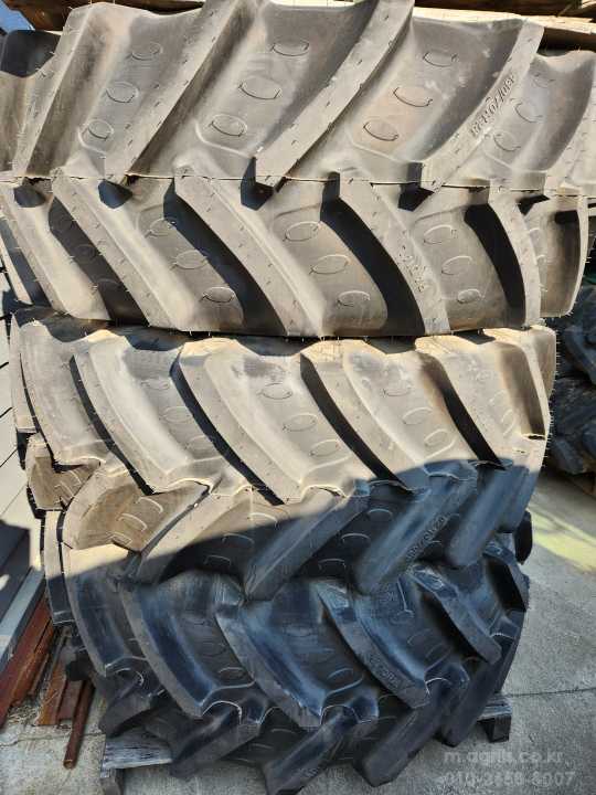 TYM 트랙터 Fendt F712 (137마력) 휠 타이어 세트 10홀