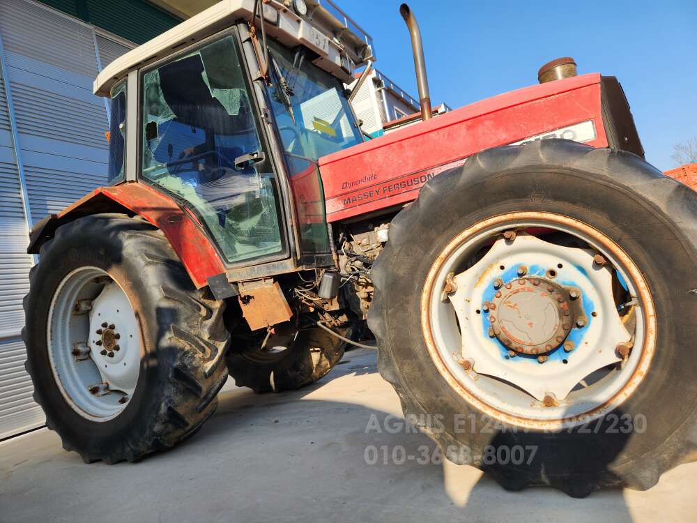 MF Tractor MF-6180 (125hp)