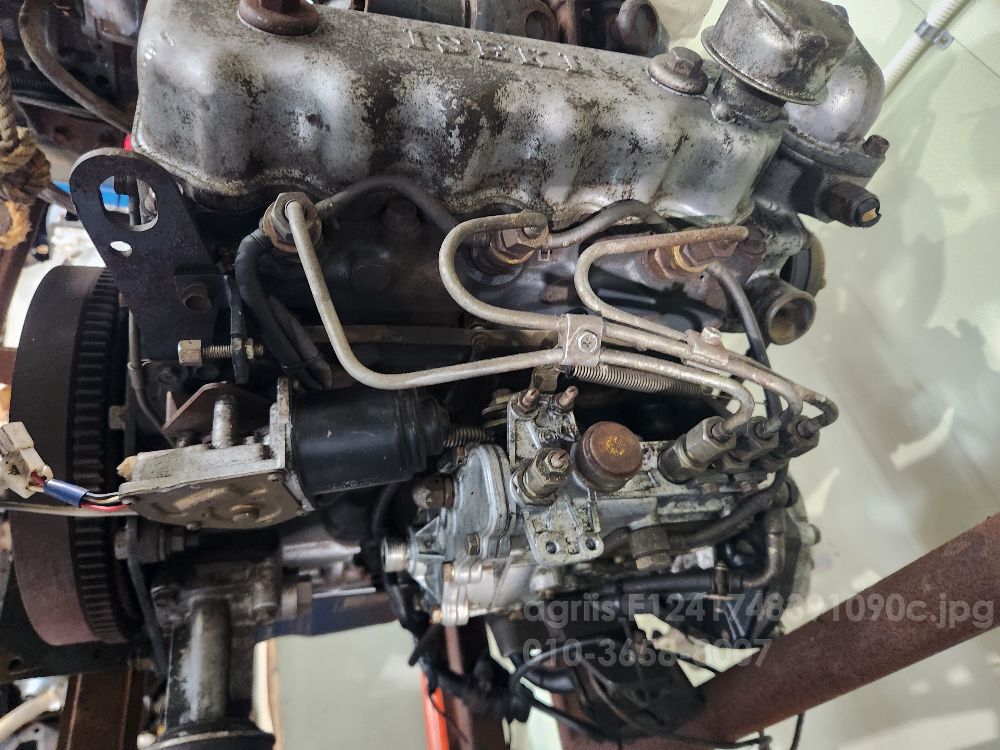 TYM Combine Harvester HL3500 (3Rows)