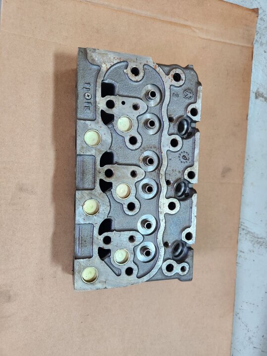 Daedong Tractor L3301 (33hp) 실린더HeadL3301