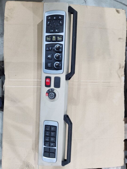  Tractor MF5713S  사이드 패널 우