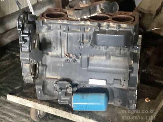 Daedong Tractor MX100 (100hp) Spare Parts으로 판매