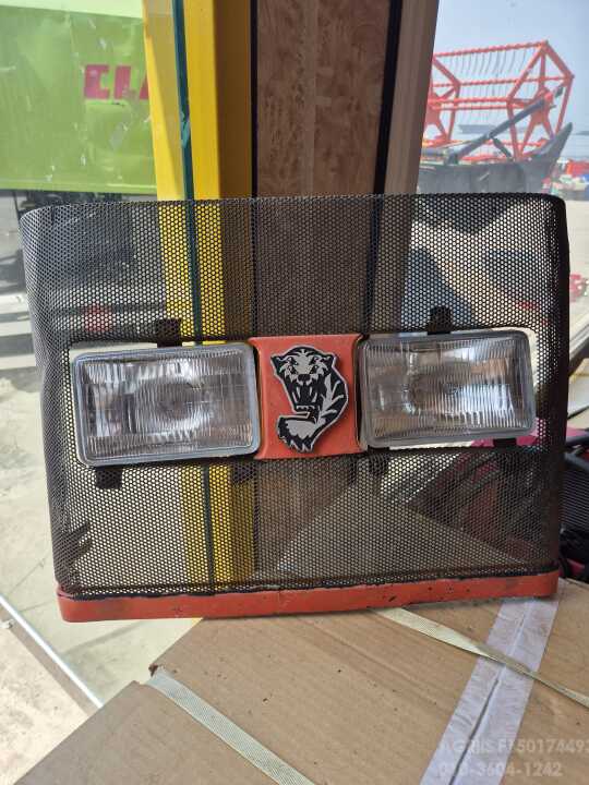 TYM Tractor T860 (86hp) 라이트카바