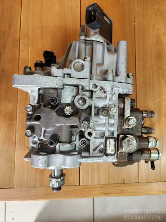 Yanmar Combine Harvester AW695K (6Rows)