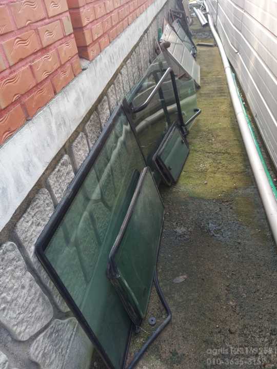 LS Tractor SN47 (47hp) 앞유리 옆문유리