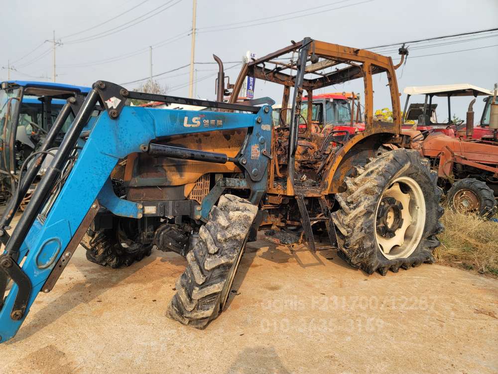 LS Tractor P7195 (97hp)