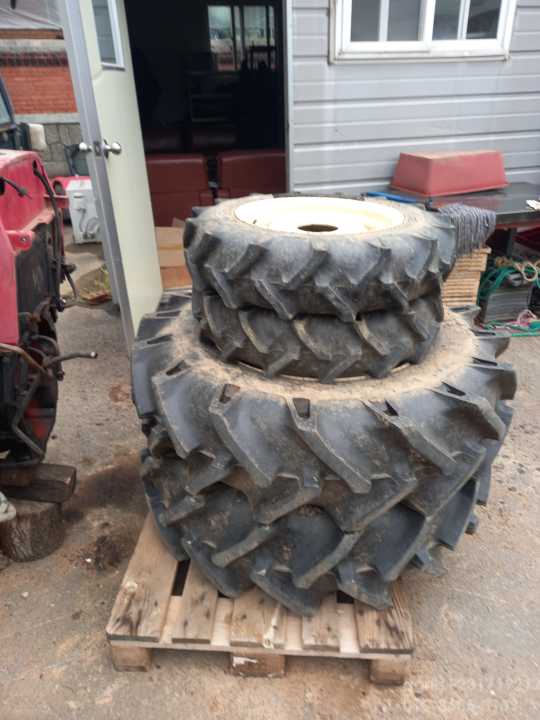  7-16 앞타이어 12.4-24 뒷타이어 타이어  Tire