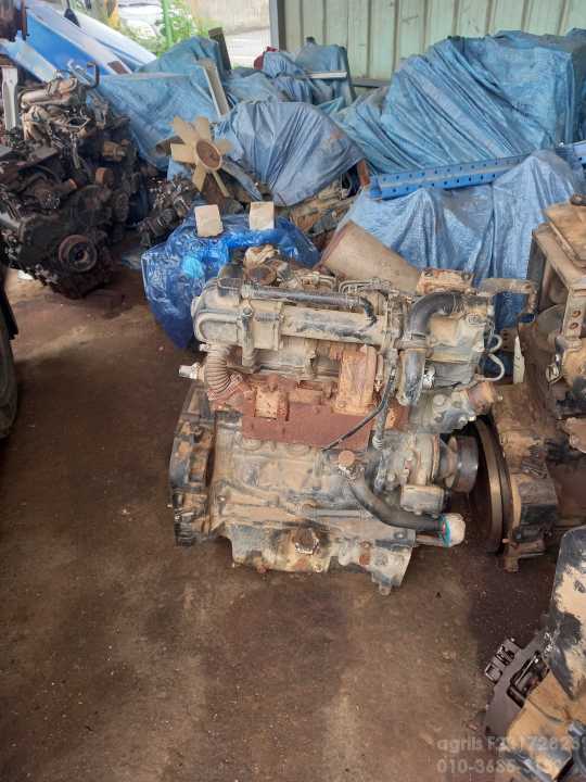 LS Tractor L7020 (75hp) Engine