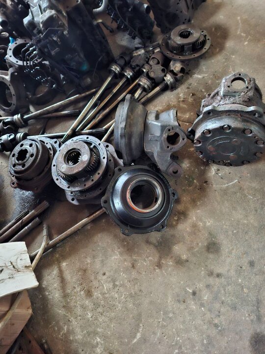 NewHolland Tractor TN75D (75hp) 앞Axle Assy