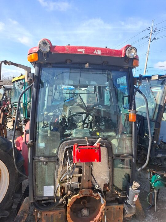 Kukje Tractor 6015 (60hp) Cabin + Transmission