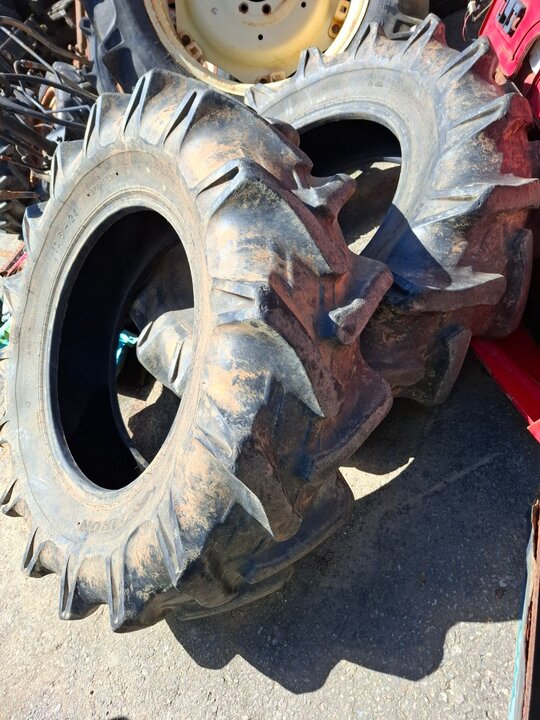 Kukje Tractor 트랙터  Tire