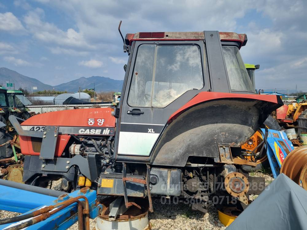 TYM 트랙터 CASE 4230XL (85마력)