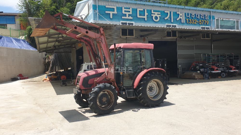 TYM 트랙터 T720S (72마력)