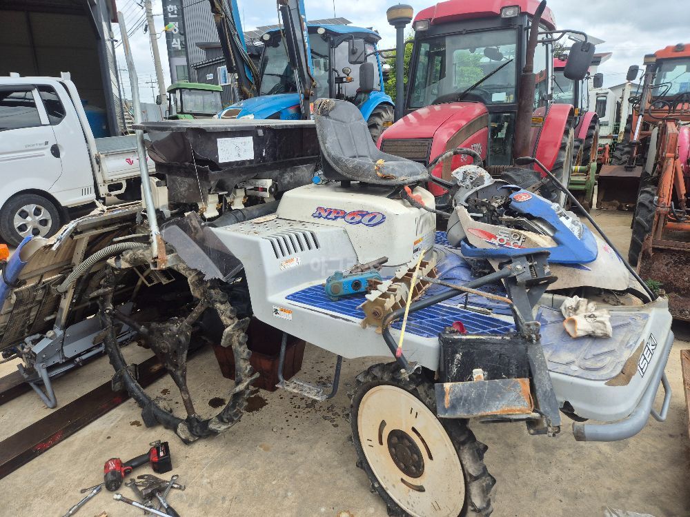 TYM Rice transplanter NP60DL (6Rows)