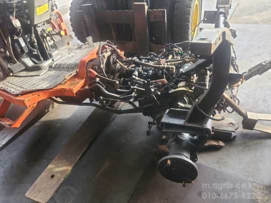 Kubota Tractor L430 (42hp) Assy