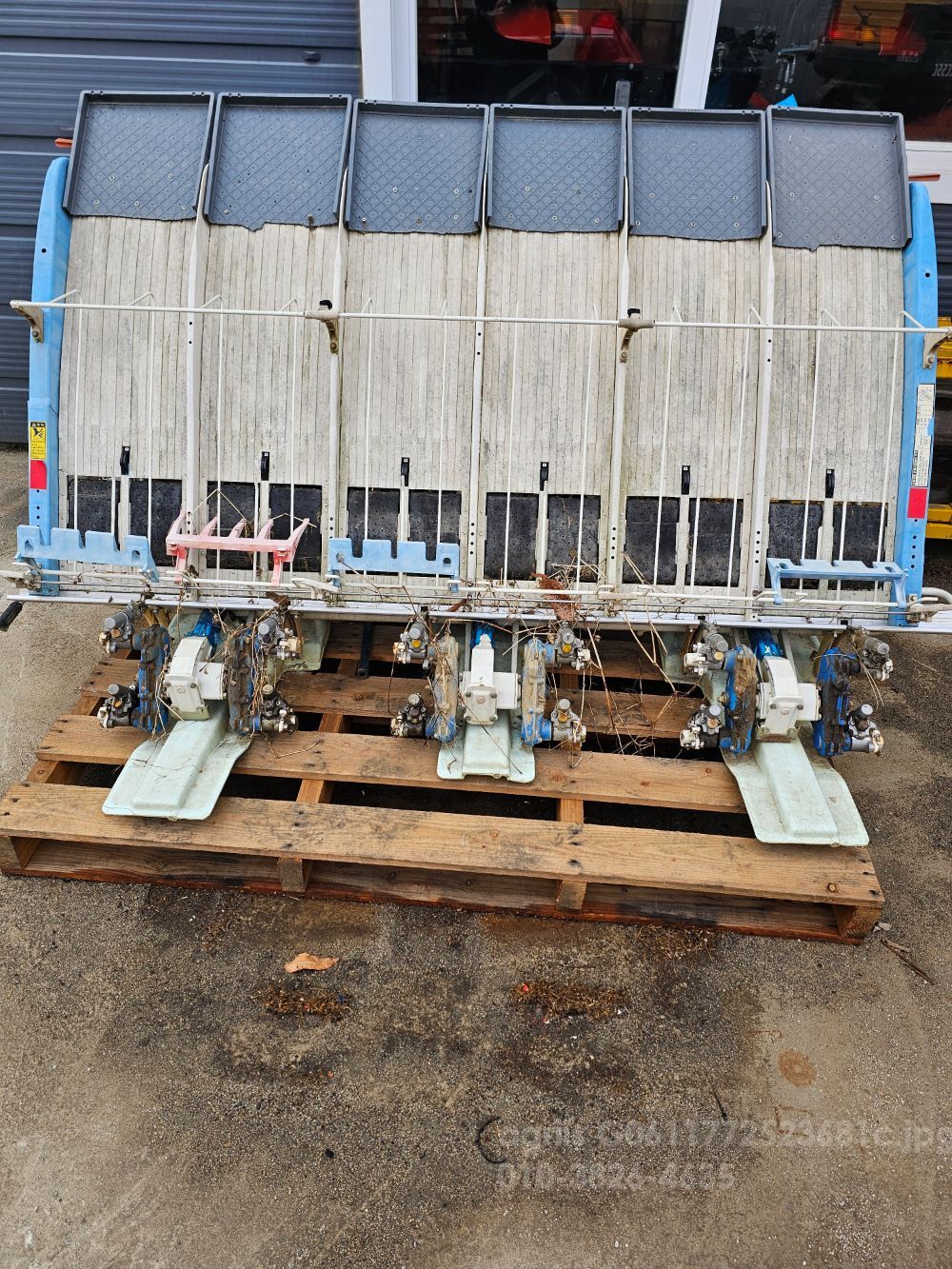TYM Rice transplanter P600 (6Rows)