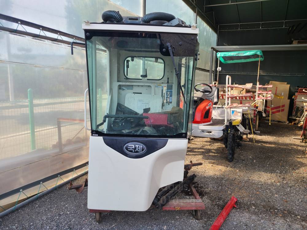 Kukje Combine Harvester DKC865 (5Rows)