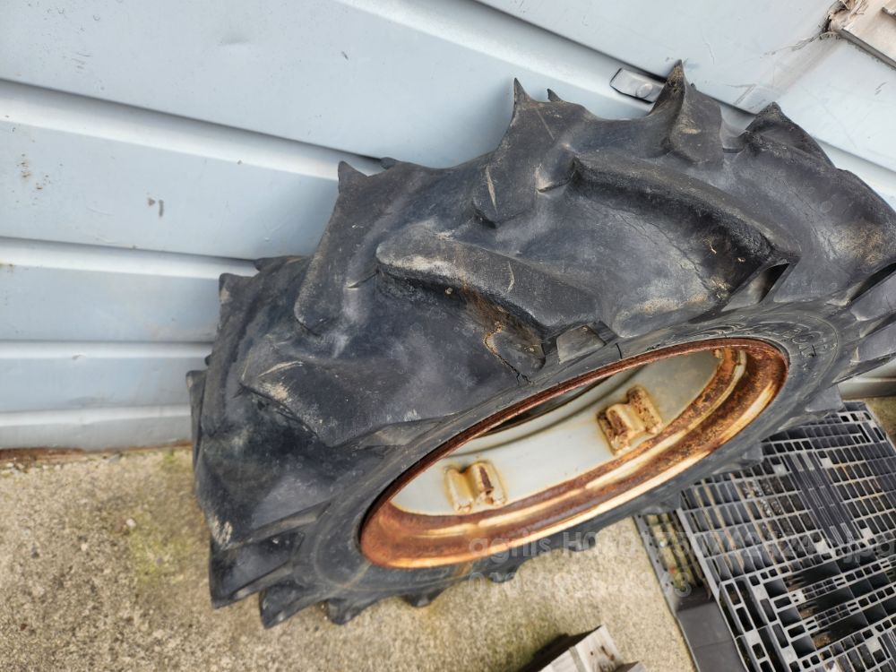 흥아타이어 트랙터타이어9.5-20호일조립품그대로 T502