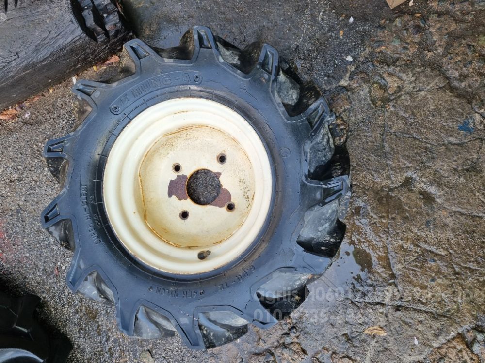 흥아타이어 경운기타이어600-12조립세트좌 경운기타이어600-12조립세트좌