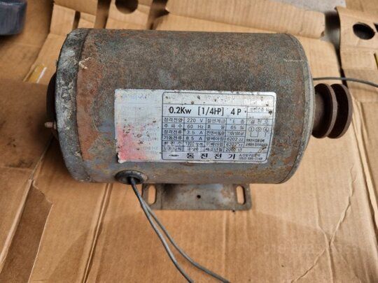  전기모터정미기석발기모터0,2kw단상220v 전기모터정미기석발기모터0,2kw단상220v  전기Motor정미기석발기Motor0,2kw단상220v