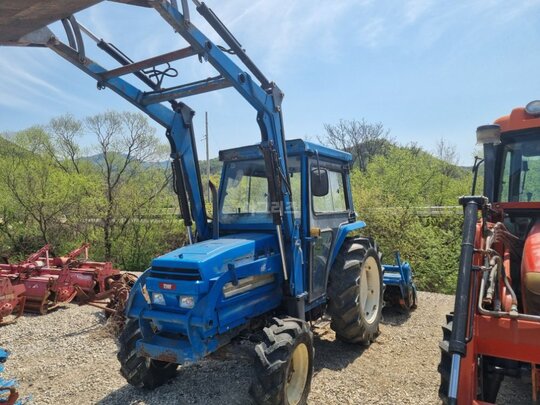 TYM 트랙터 TA4640 (46마력) 트랙터