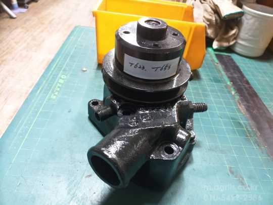 TYM 트랙터 T623  T653 워터펌프