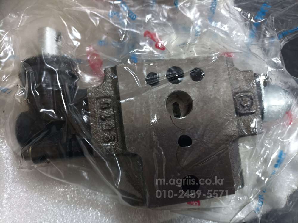 TYM Tractor T720 (72hp)