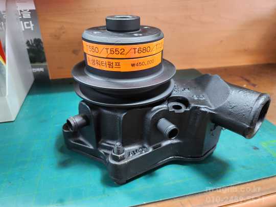 TYM 트랙터 T550 502 552  680 720 워터펌프