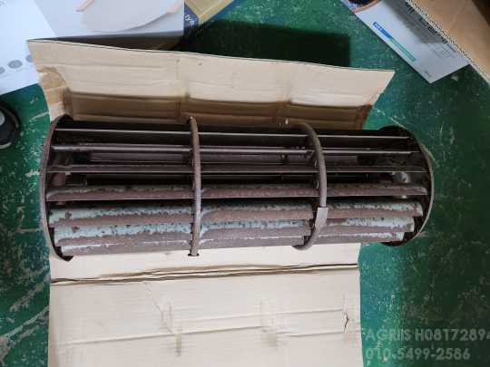 TYM Combine Harvester HU6500G (4Rows) 배진팬