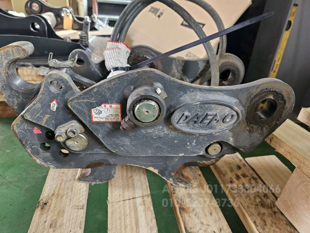 Bobcat   굴삭기 굴삭기