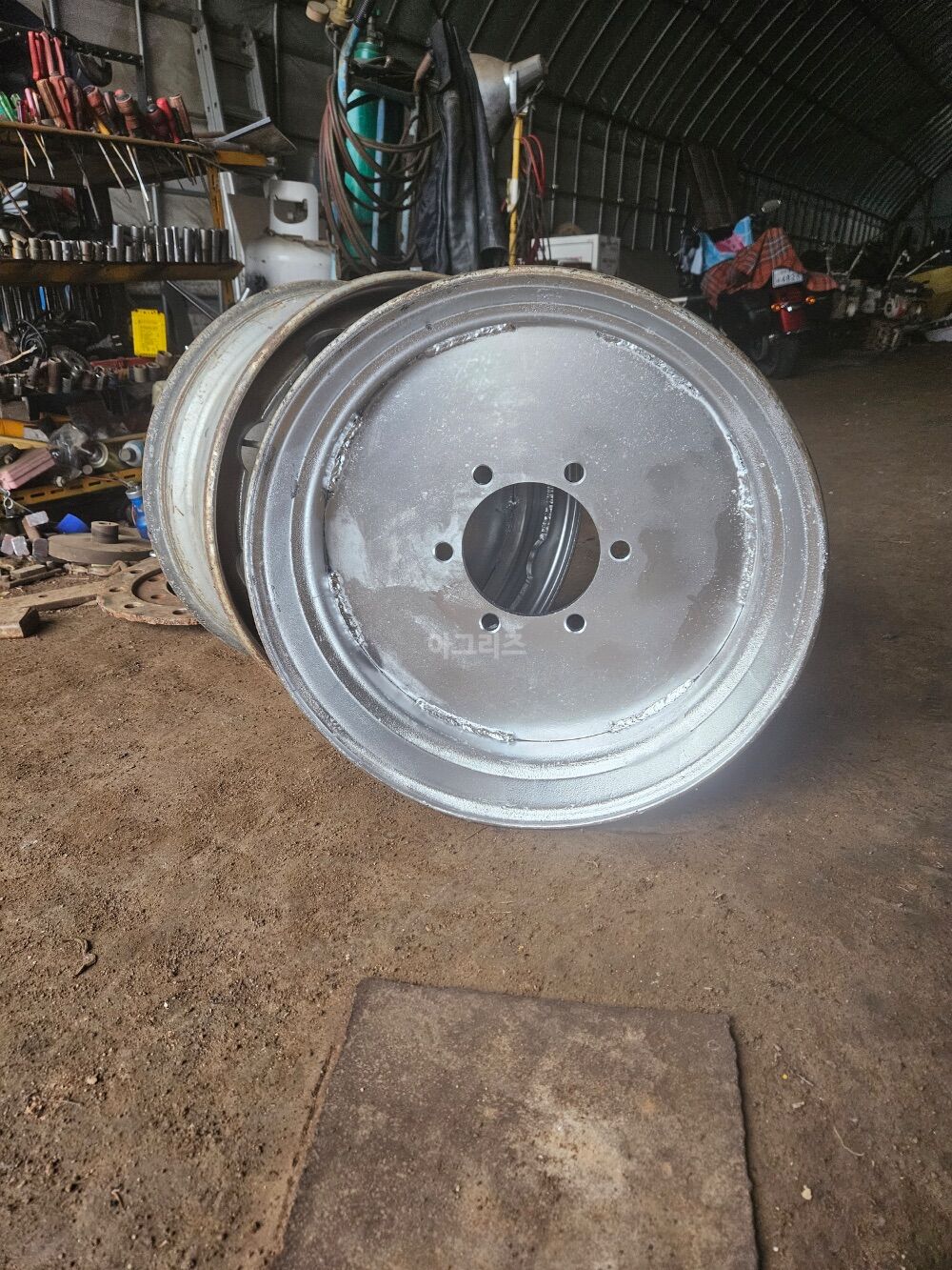 퇴비살포기 휠 12R22.5 