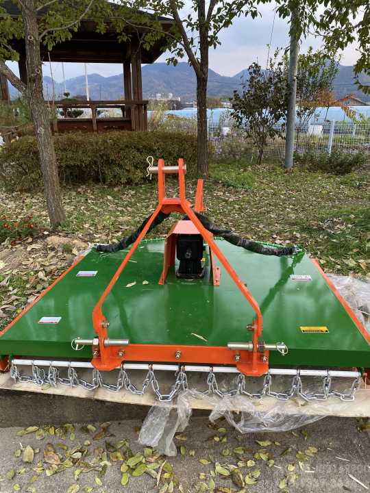     트랙터 제초기 사진1