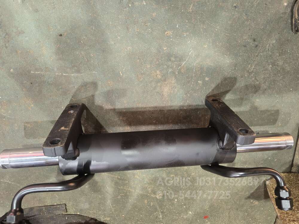 LS 트랙터 PS100 (95마력) 뒤우측면