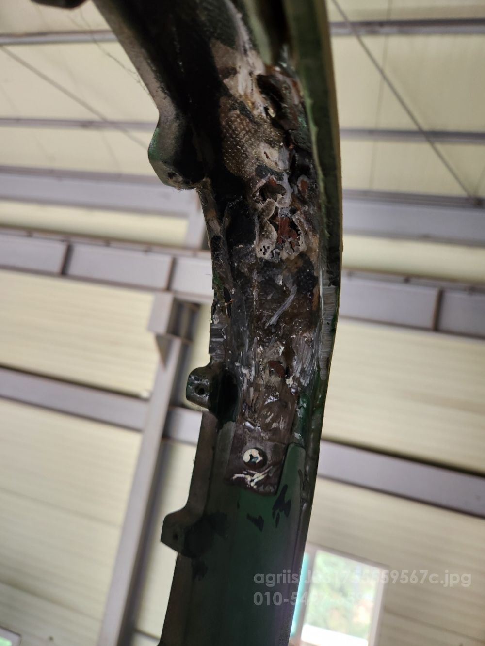 JohnDeere Tractor 6220 (90hp)