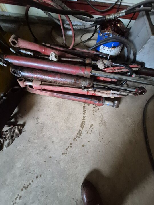 각종유압실린더 유압실리더 유압실리더 유압실린더