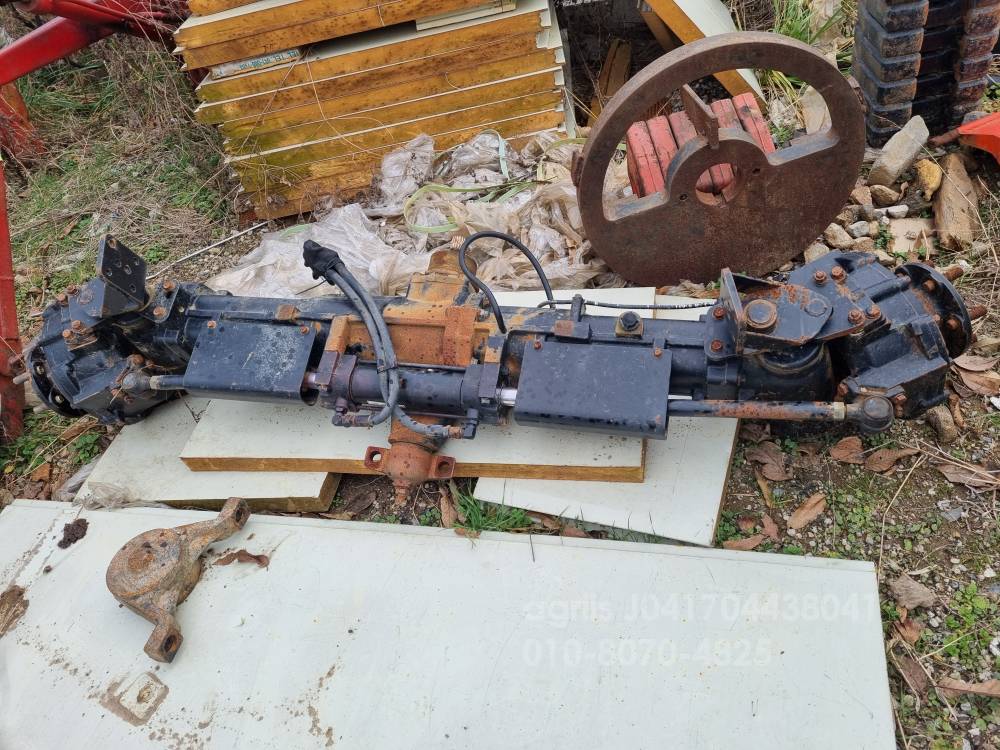 TYM 트랙터 T903 (90마력) 뒤우측면