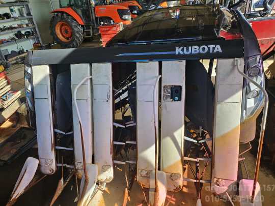 Kubota Combine Harvester ZR6130 (6Rows) Cutting PartAssy
