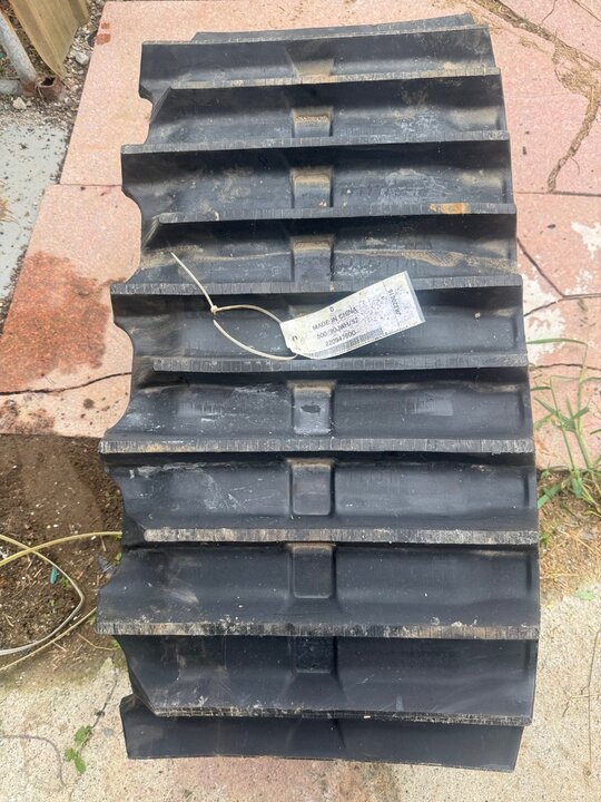 국제 콤바인 DKC865 (5조식) 국제 콤바인 궤도