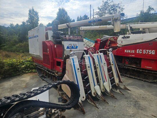 TYM Combine Harvester HU7000G (5Rows) Assy