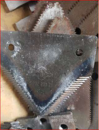 Shibaura Combine Harvester CT-2100A (보통형) 클라스 콤바인 Cutting Part 수선 칼날 단품 사진2