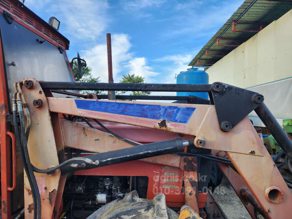 뉴홀랜드 트랙터 80-66D (80마력) 로더 사진2