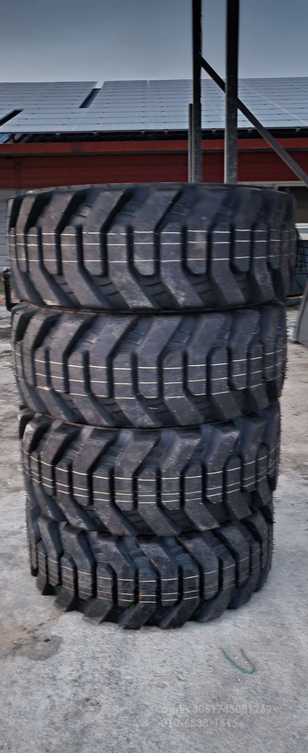 스키드로더 타이어 스키드로더 스키드로더 갈매기 굽높은 신형 타이어 사진2