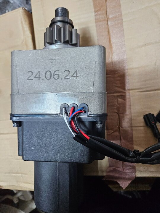 대동 콤바인 DSM72G-C (4조식) 오거모터