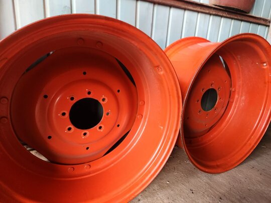 대동 트랙터 PX130 (127마력) 18.4-34 휠