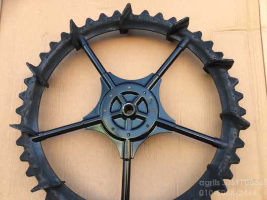     6조식 8조식 승용이앙기 뒷Wheel 사진1