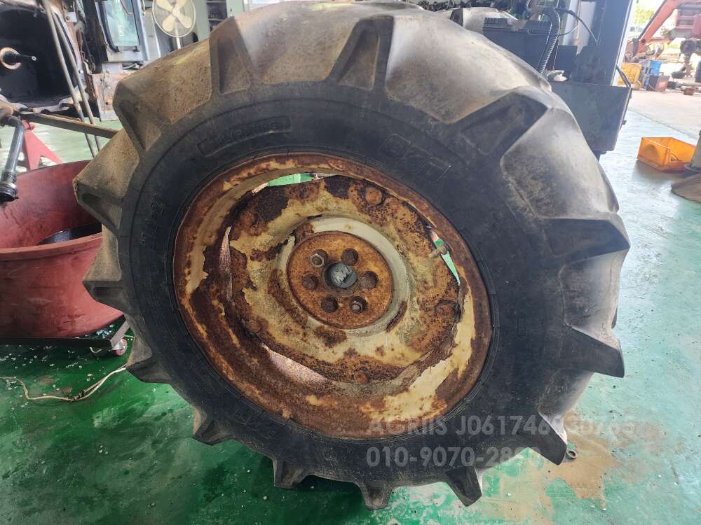 TYM 트랙터 T550 (55마력)