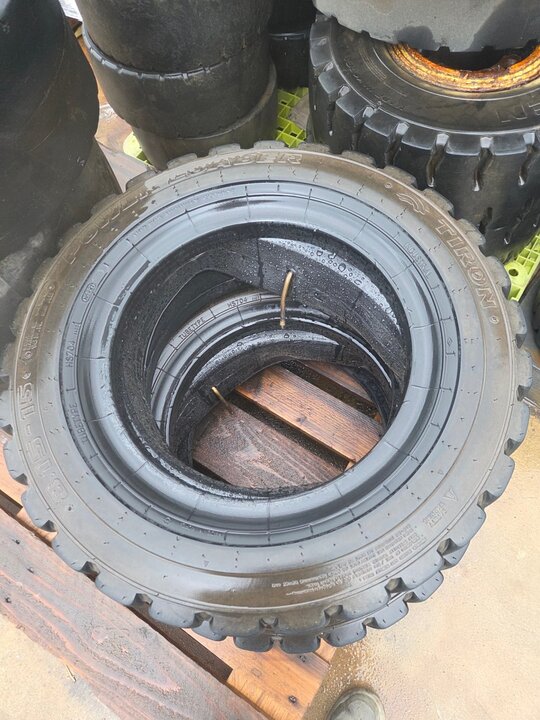  타이어 8.15-15  Forklift Tire