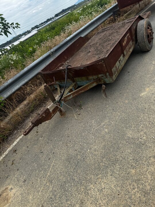    앞좌측면