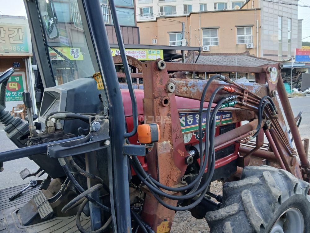 TYM 트랙터 T550 (55마력)